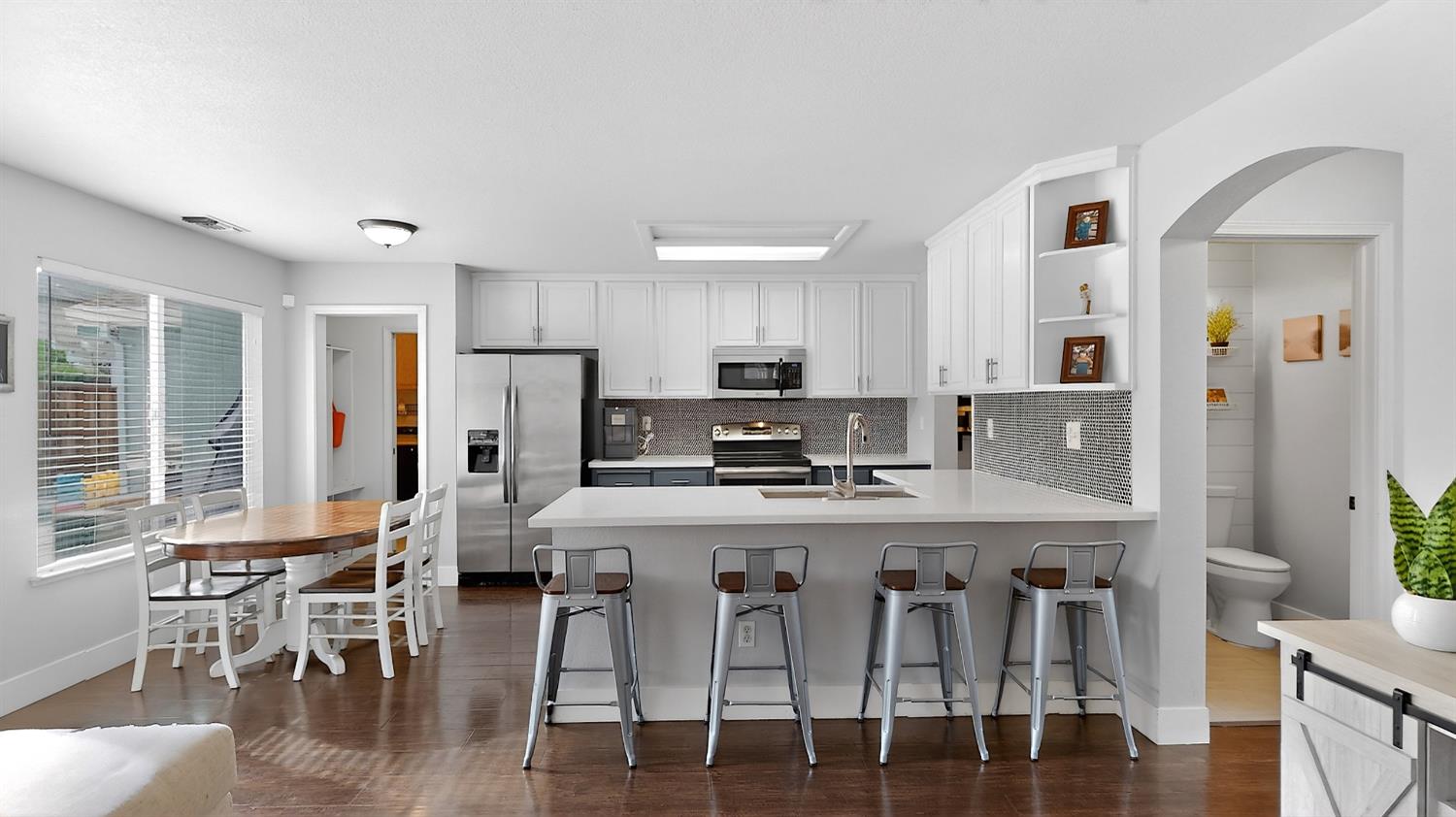 4224 Mount Pleasant Dr, Modesto, CA 95357