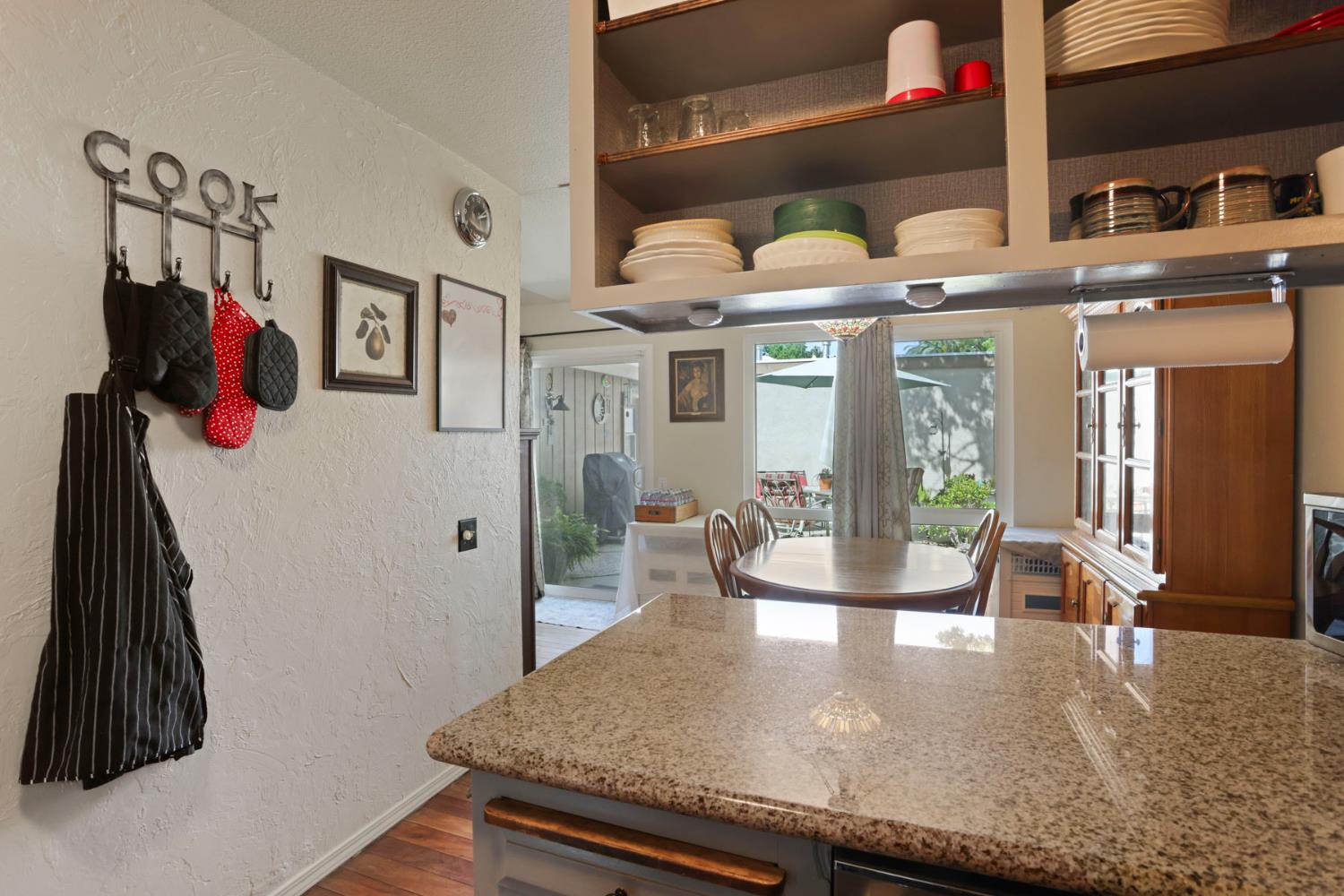 604 Edgebrook Ct, Modesto, CA 95354