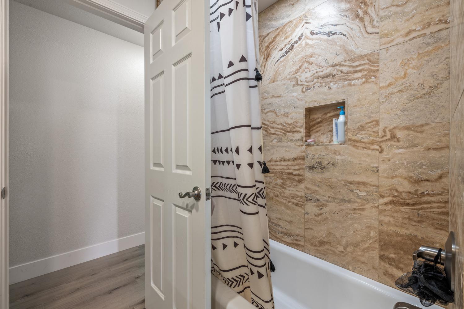 8300 Jantzen Rd, Modesto, CA 95357