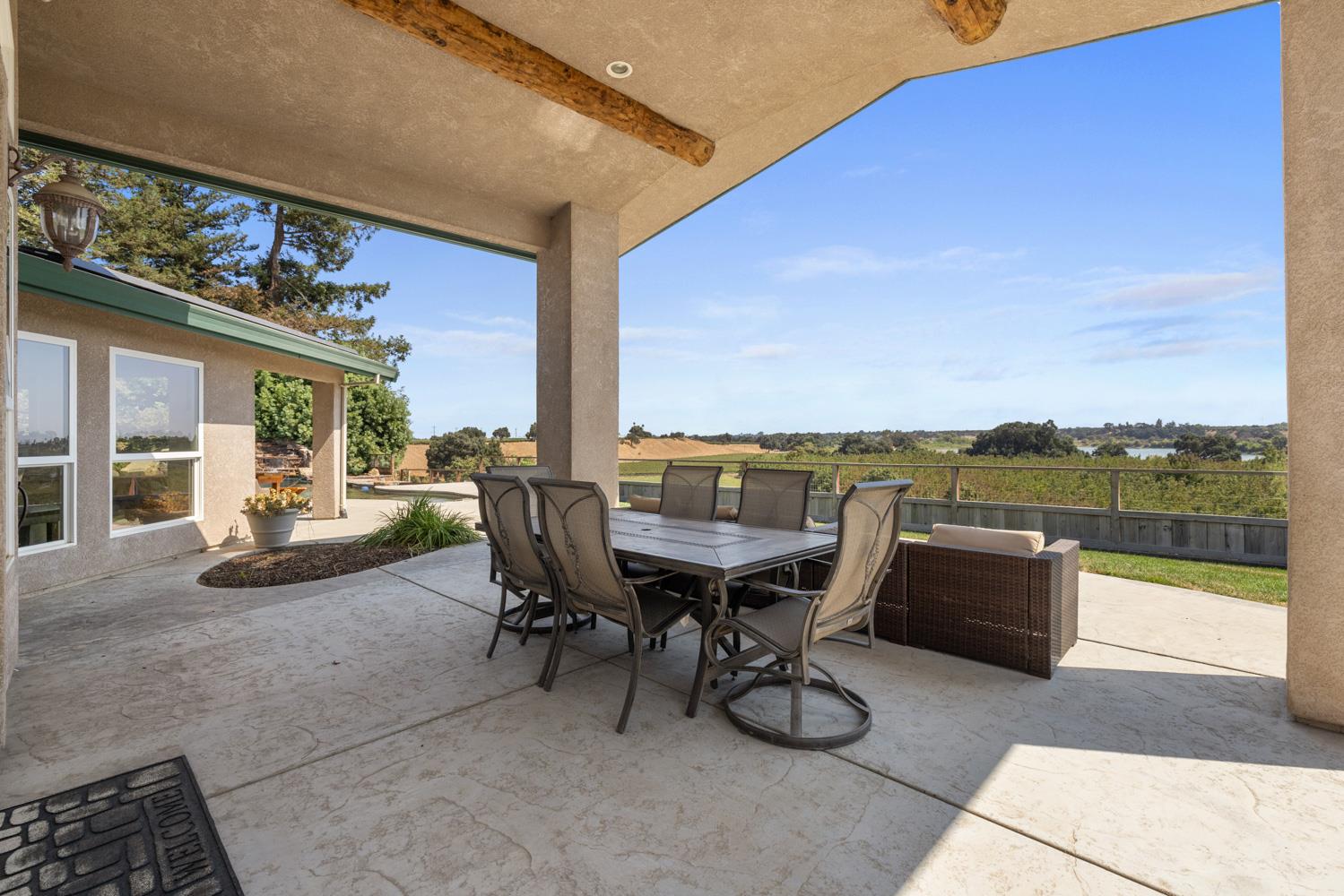 8300 Jantzen Rd, Modesto, CA 95357