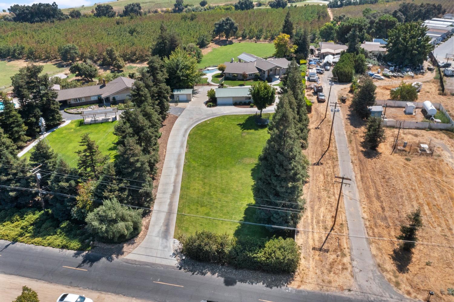 8300 Jantzen Rd, Modesto, CA 95357