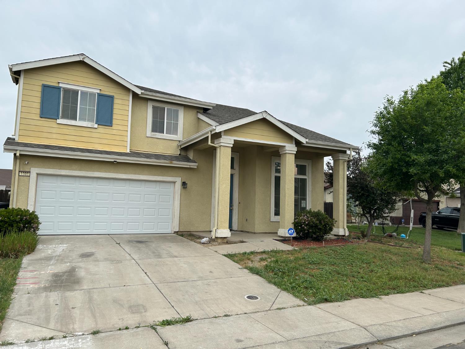 1808 N Rancho Encantado Ct, Modesto, CA 95358