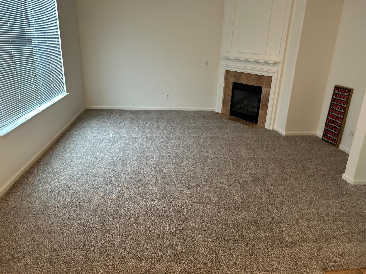 1808 N Rancho Encantado Ct, Modesto, CA 95358