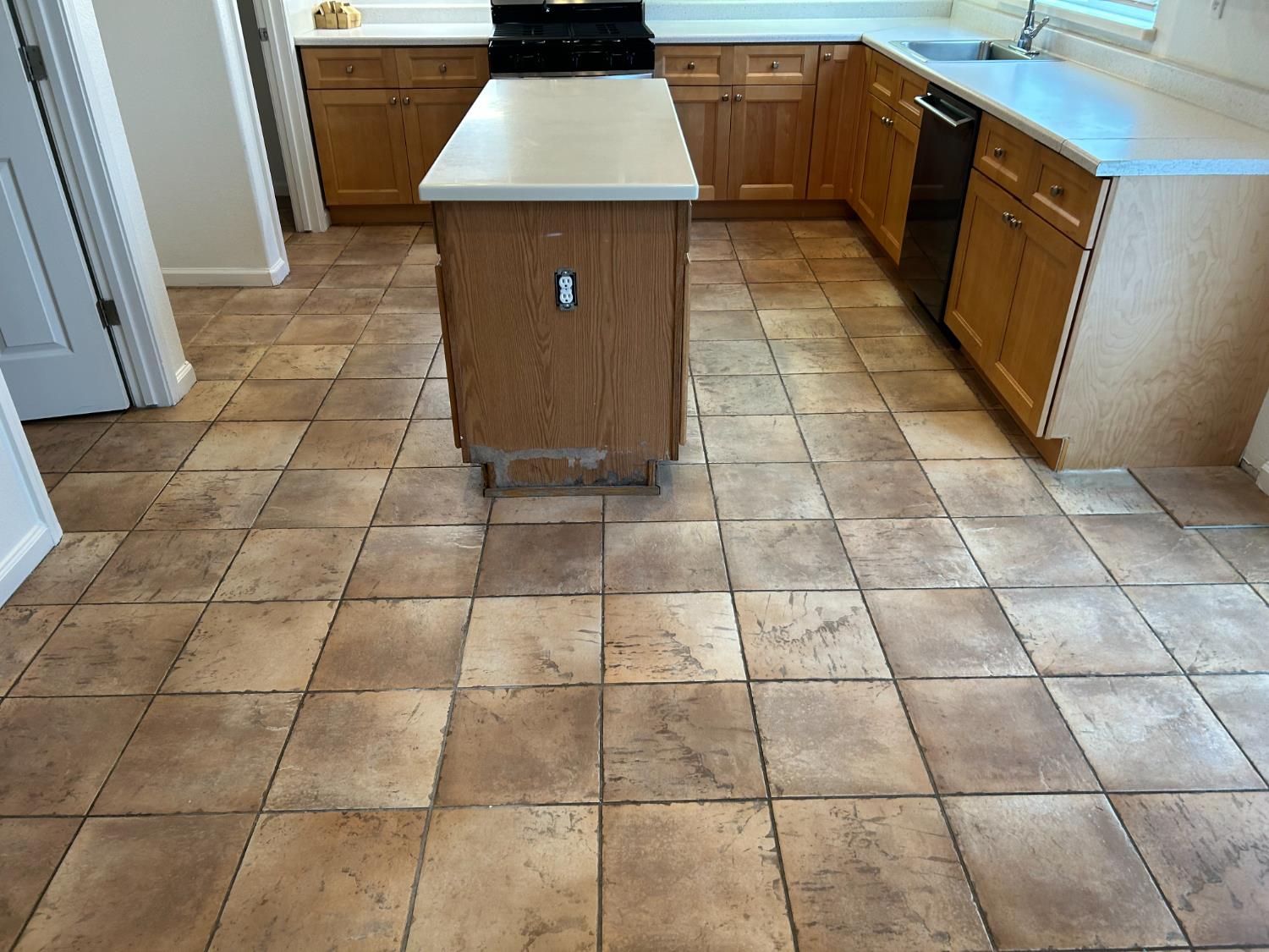 1808 N Rancho Encantado Ct, Modesto, CA 95358