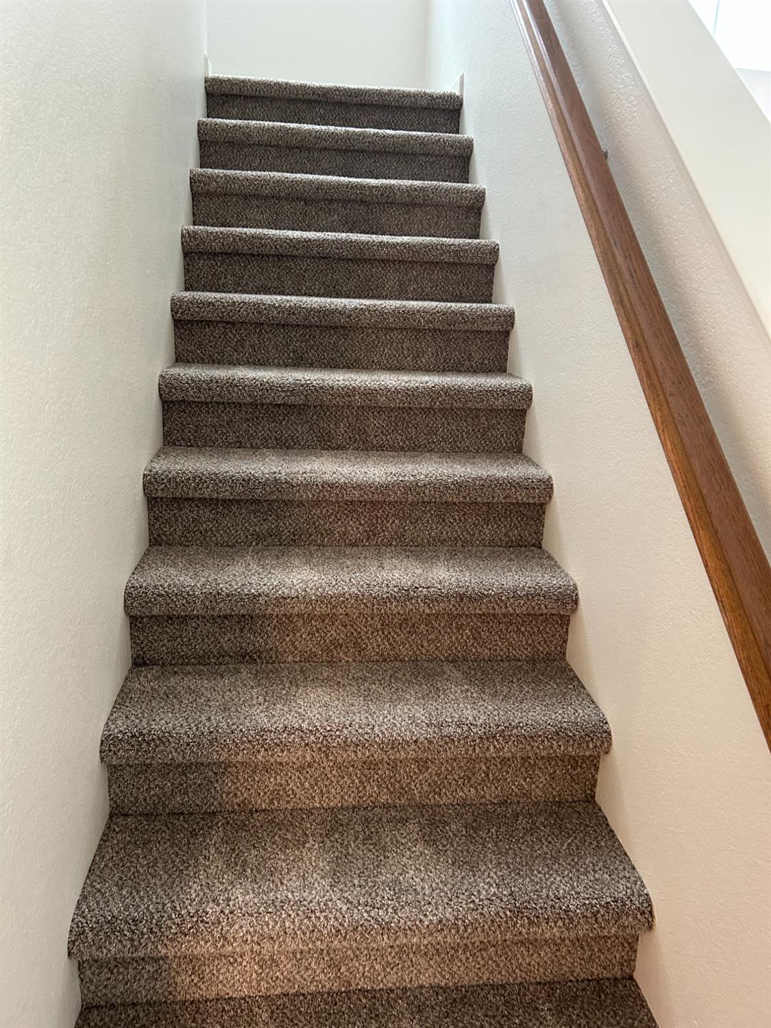 1808 N Rancho Encantado Ct, Modesto, CA 95358