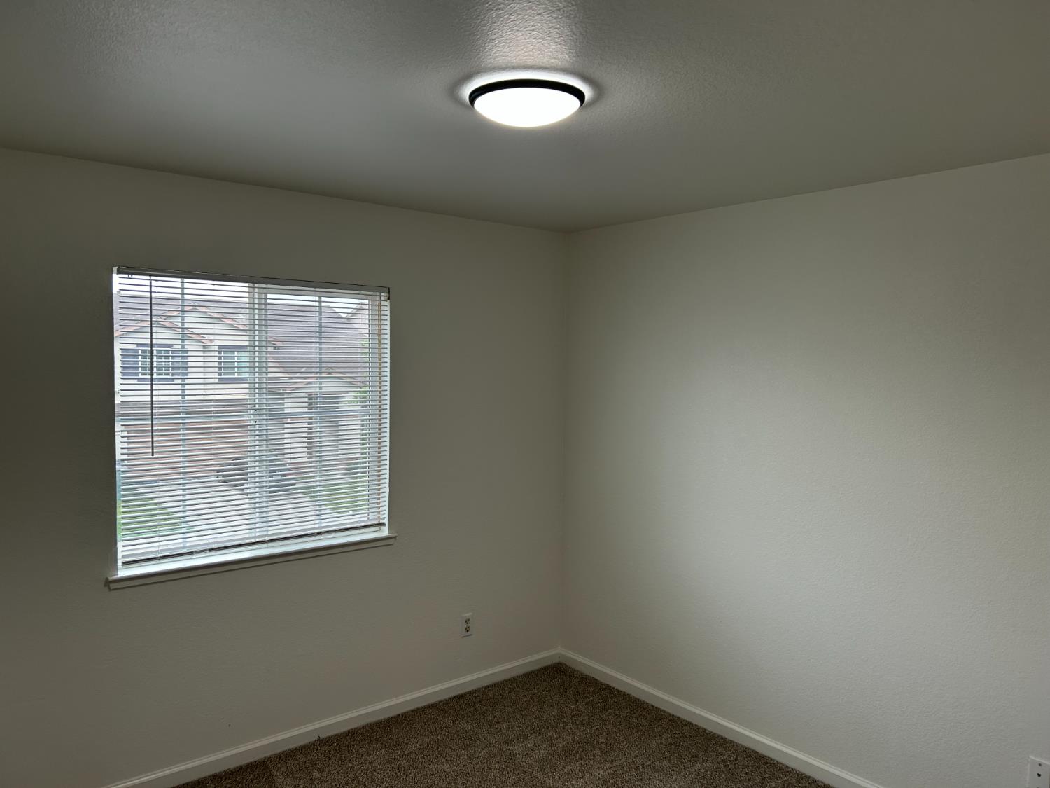 1808 N Rancho Encantado Ct, Modesto, CA 95358