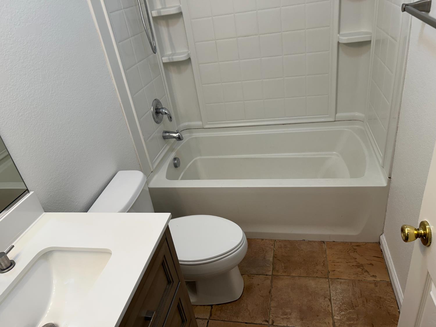 1808 N Rancho Encantado Ct, Modesto, CA 95358