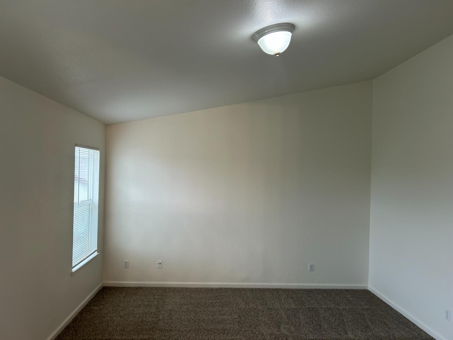 1808 N Rancho Encantado Ct, Modesto, CA 95358