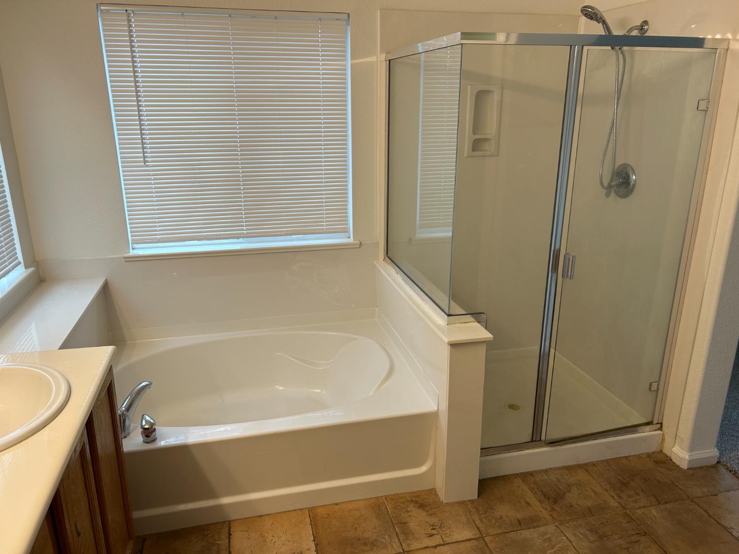 1808 N Rancho Encantado Ct, Modesto, CA 95358