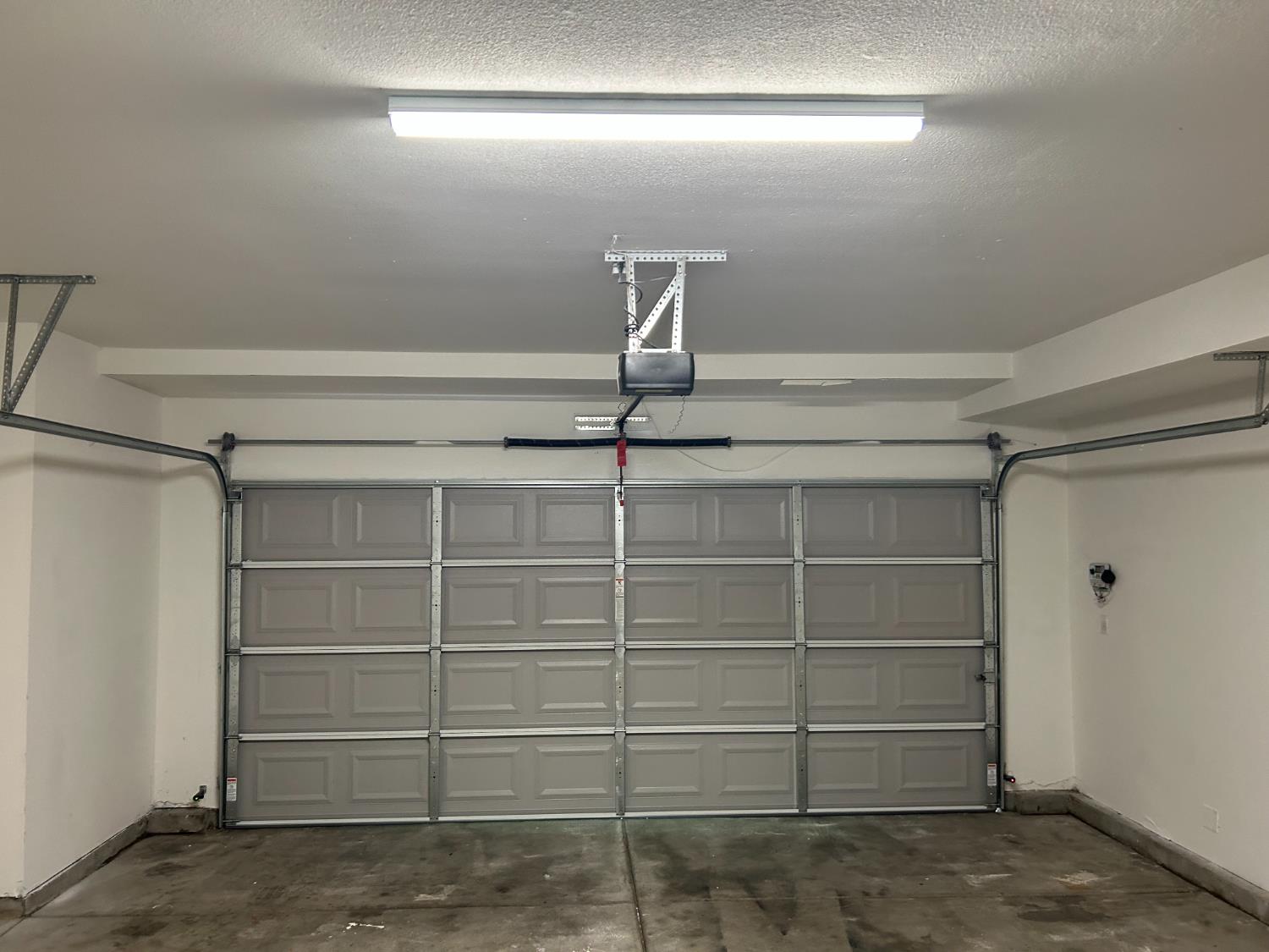 1808 N Rancho Encantado Ct, Modesto, CA 95358