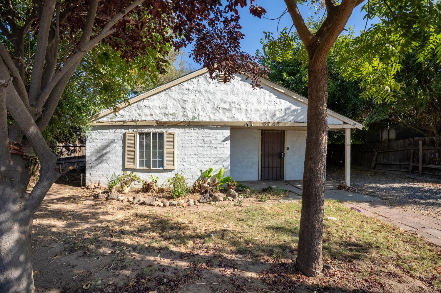 3743 California Ave, Riverbank, CA 95367