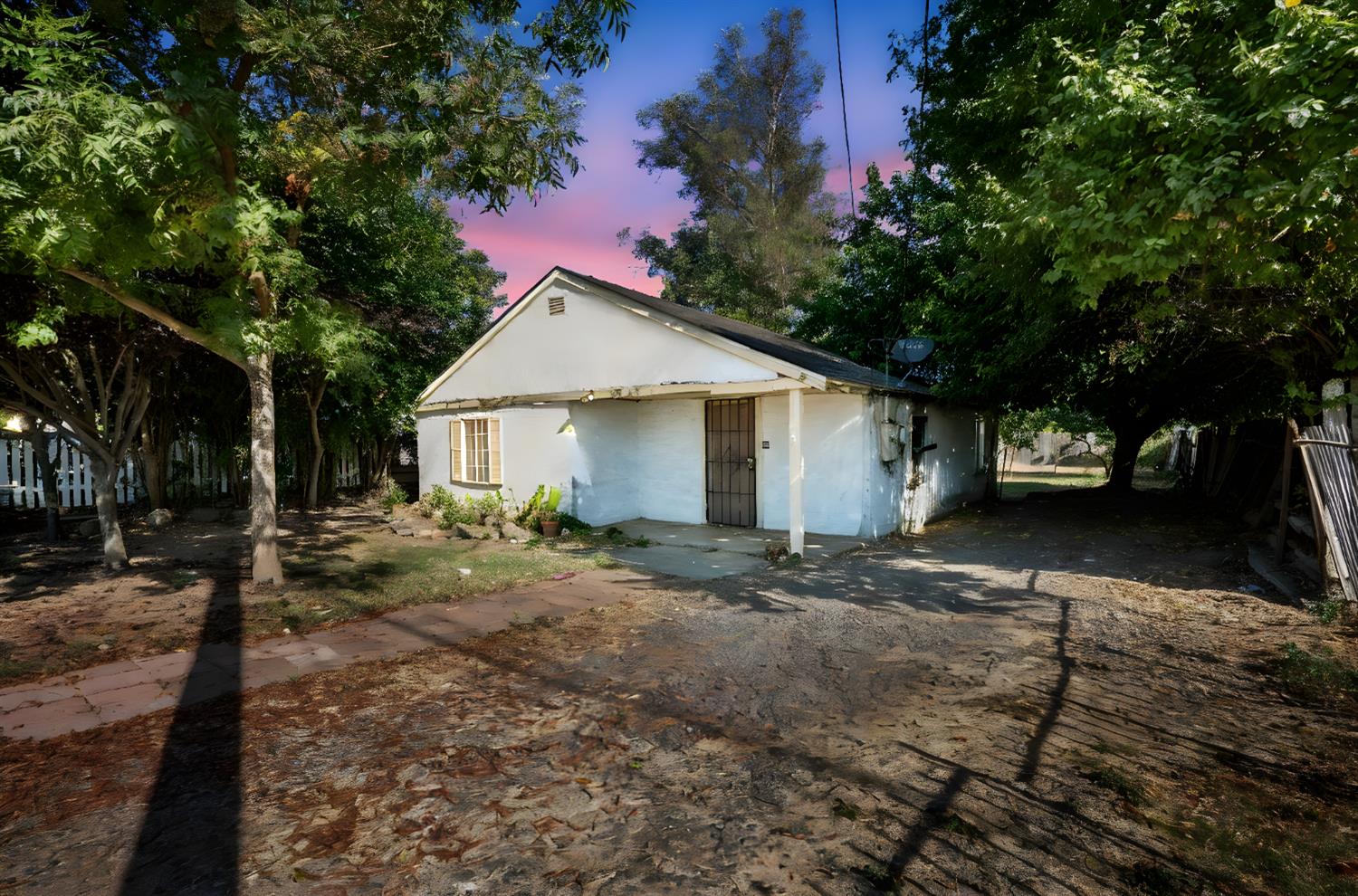 3743 California Ave, Riverbank, CA 95367