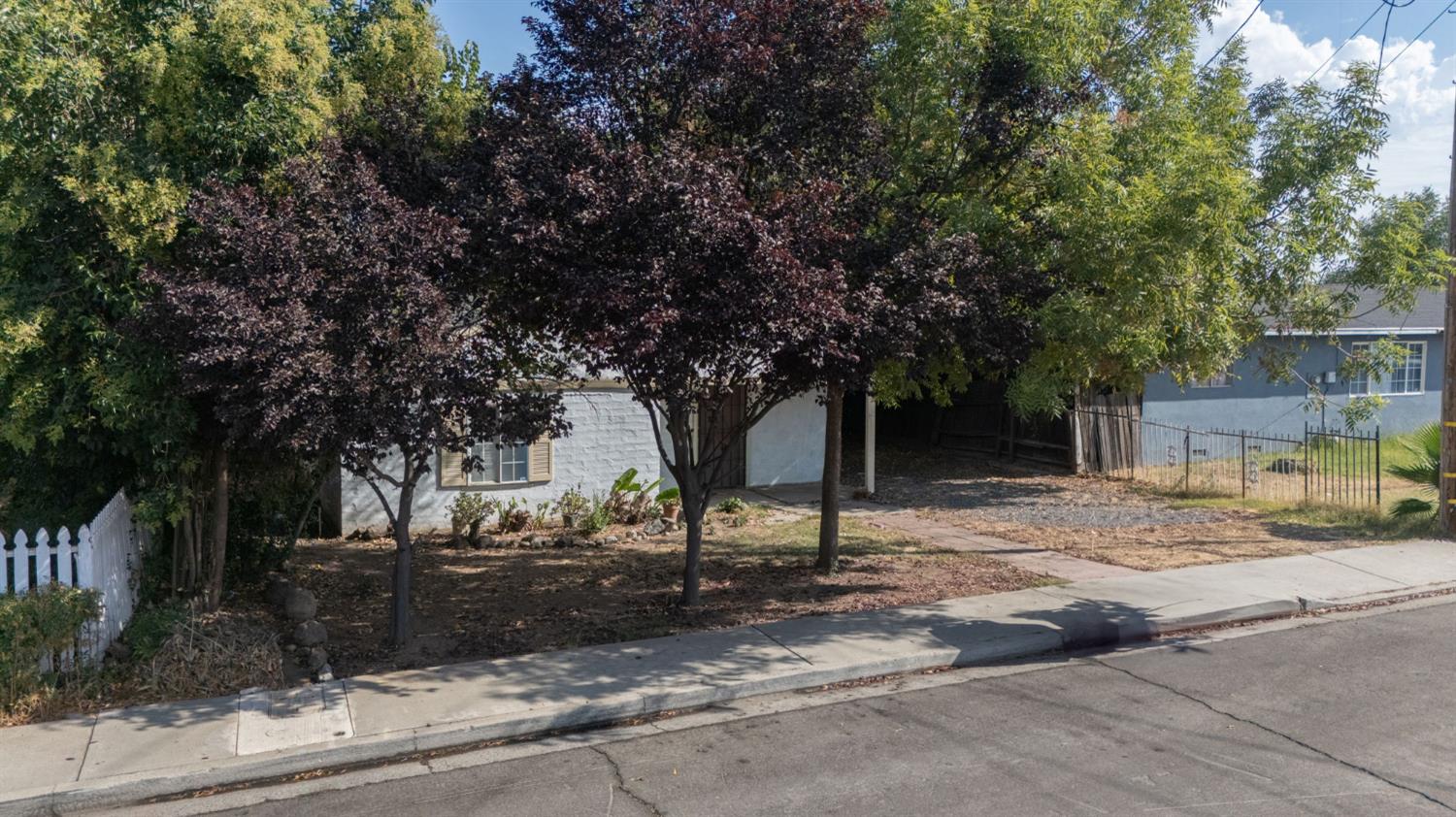 3743 California Ave, Riverbank, CA 95367