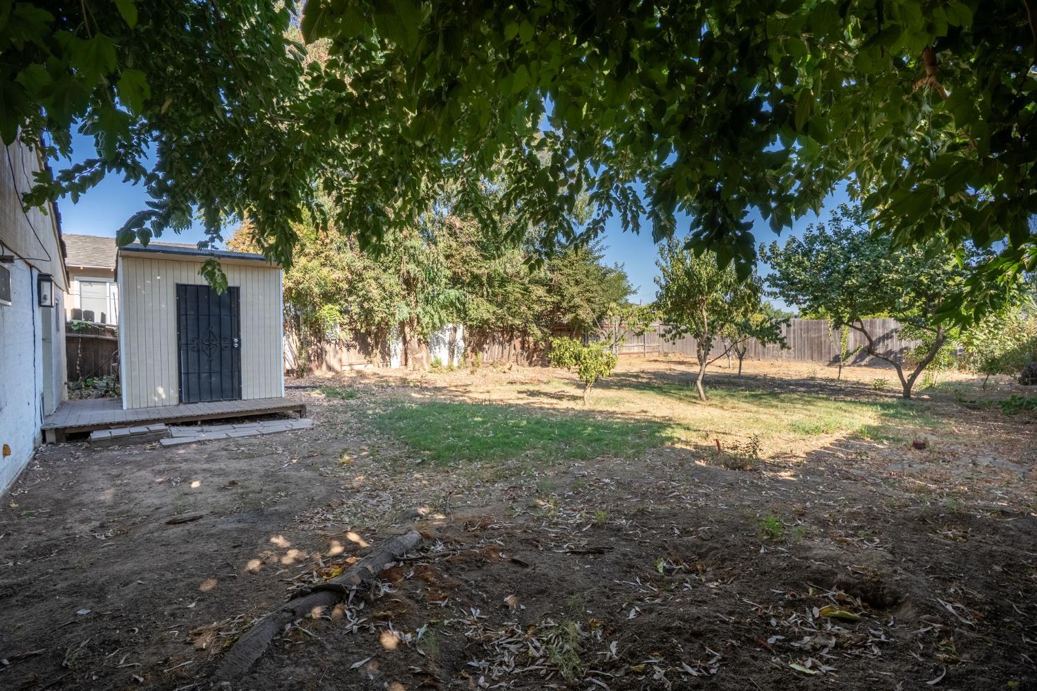 3743 California Ave, Riverbank, CA 95367