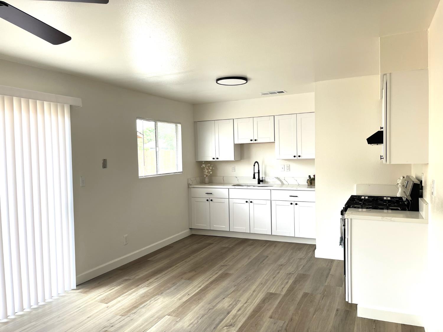 1501 Pelton Ave, Modesto, CA 95351