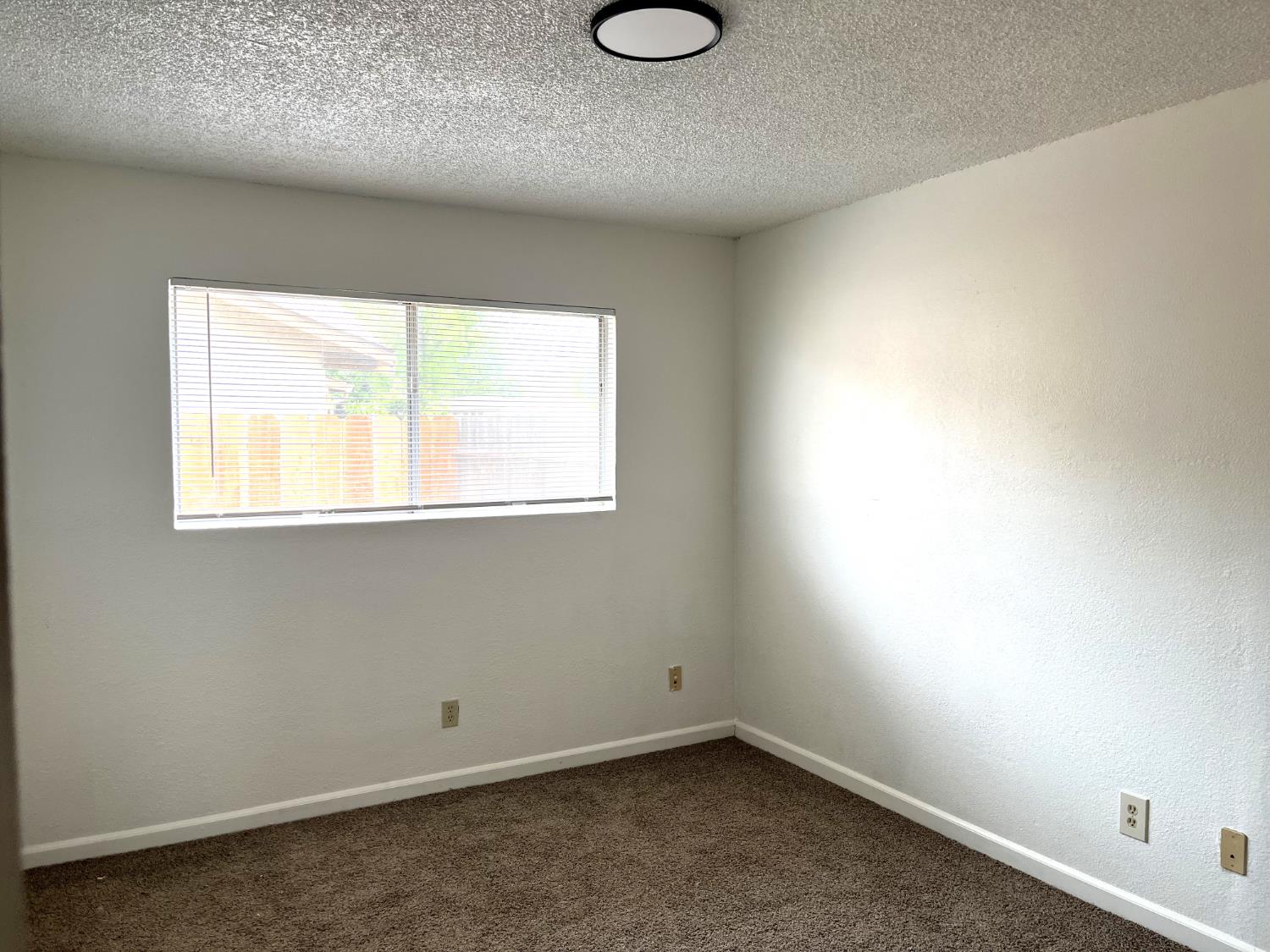 1501 Pelton Ave, Modesto, CA 95351