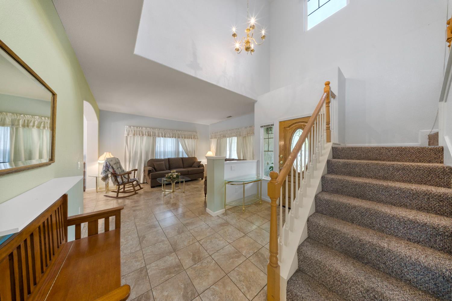 2101 Arabian Way, Turlock, CA 95380