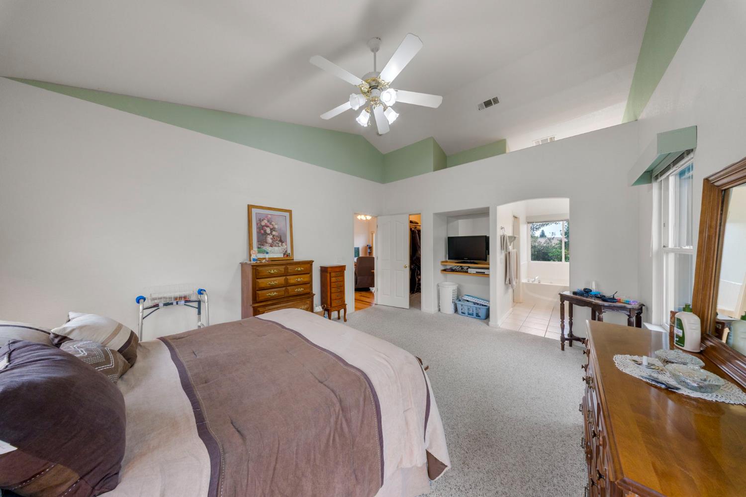 2101 Arabian Way, Turlock, CA 95380