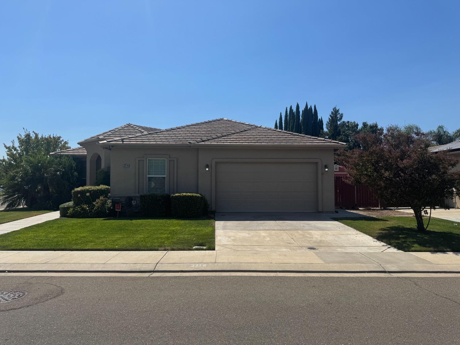 2214 Milano St, Manteca, CA 95337