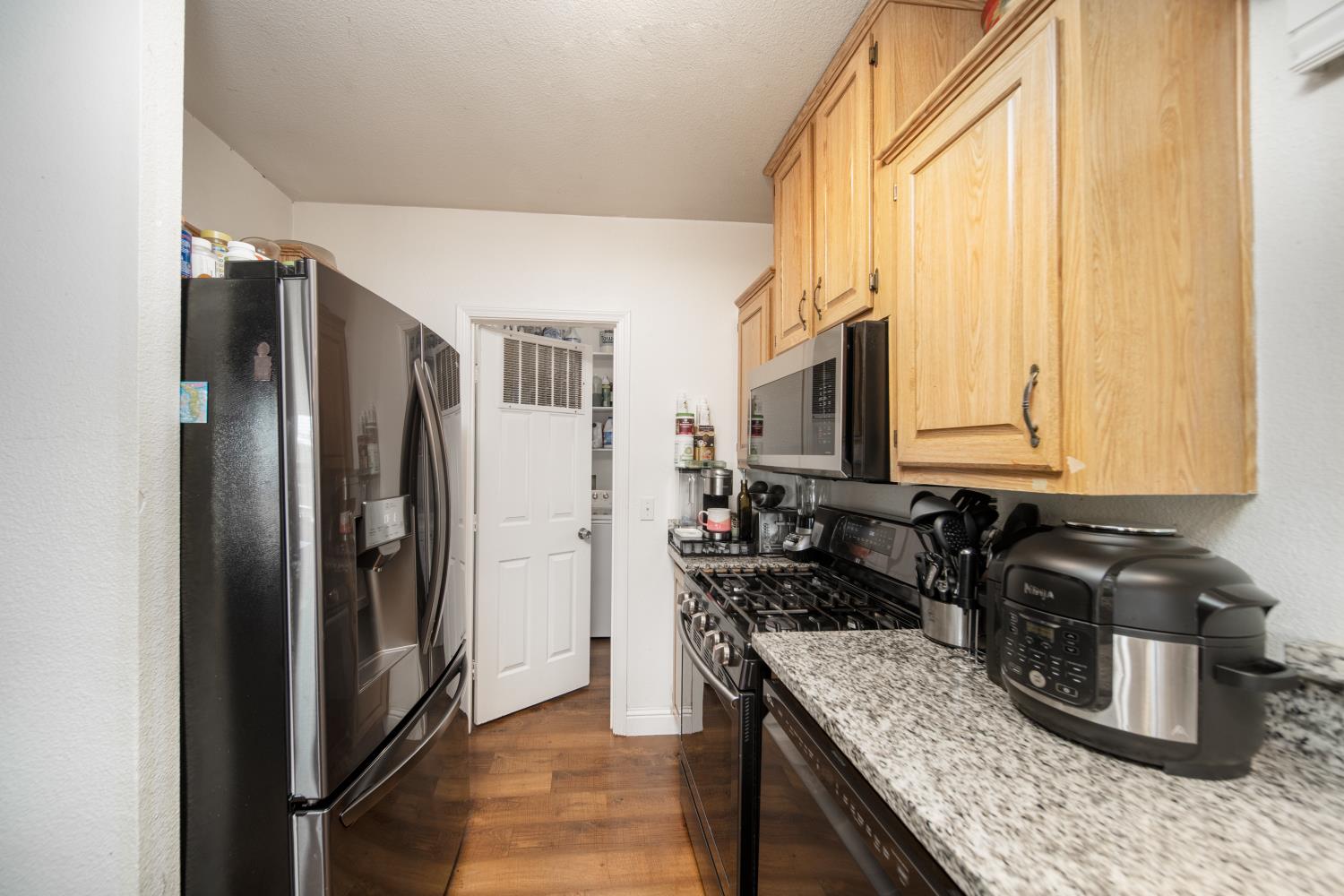 2841 Fowler Rd #42, Ceres, CA 95307