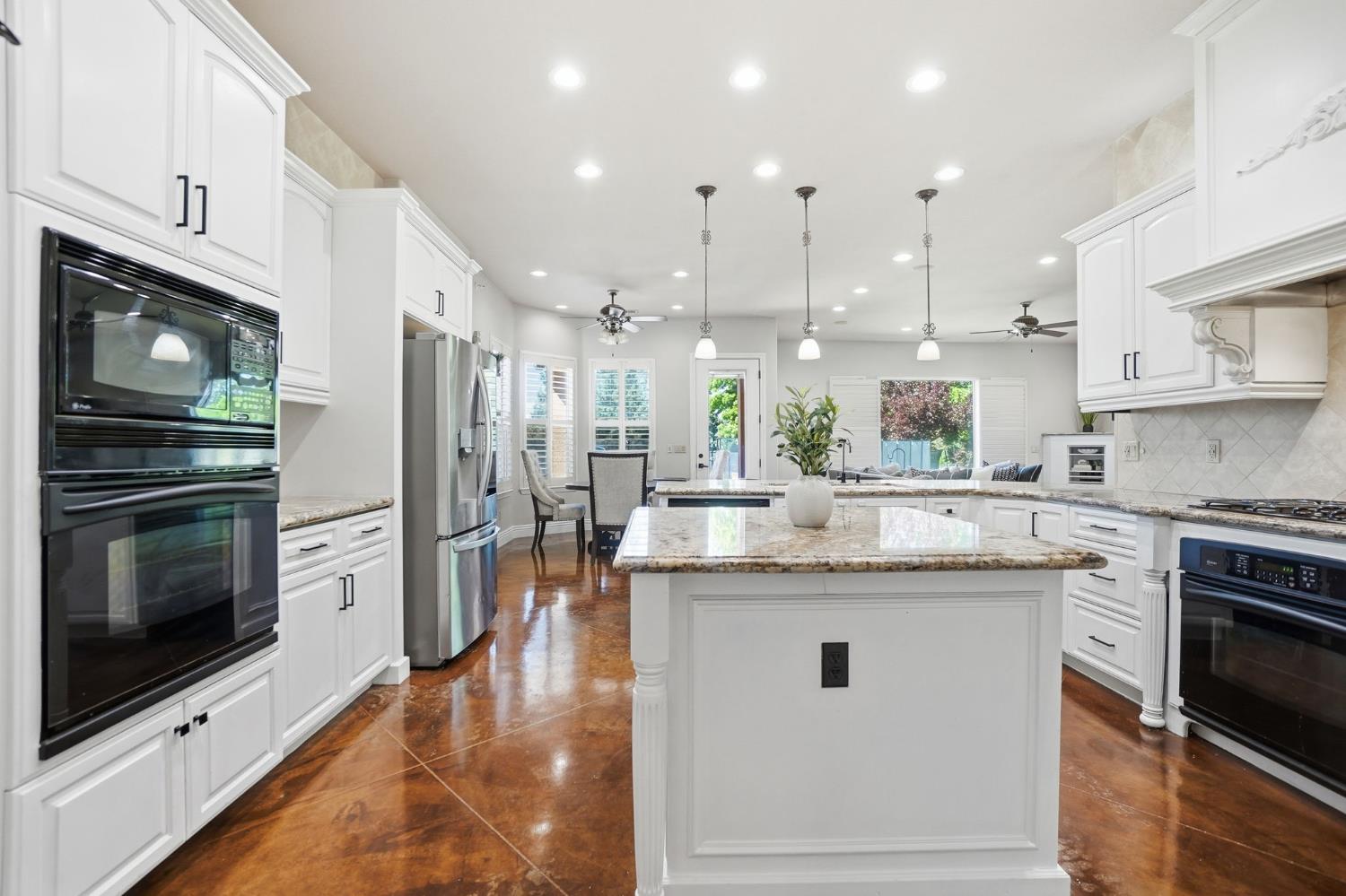 10749 Amerine Ln, Oakdale, CA 95361