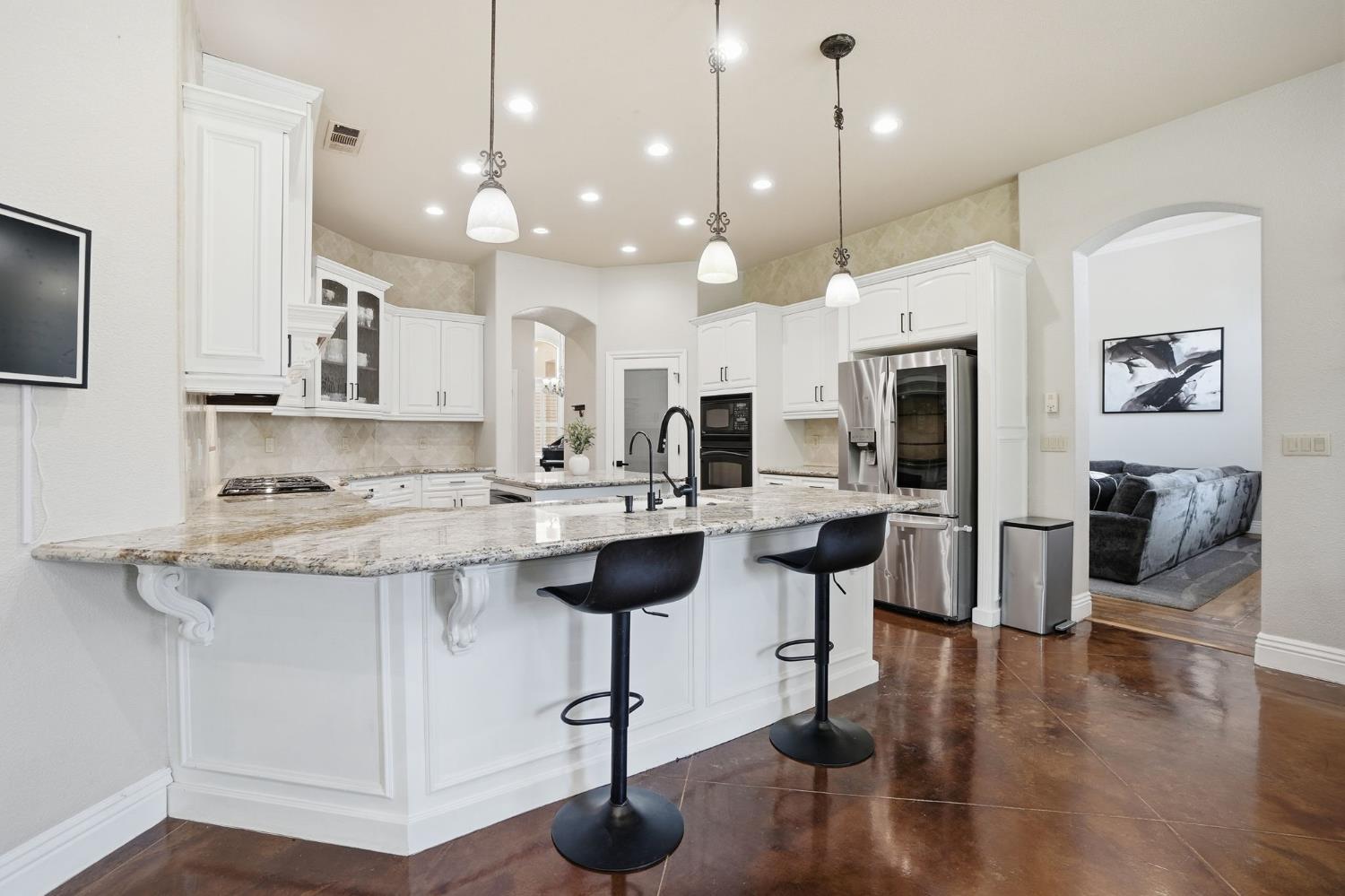 10749 Amerine Ln, Oakdale, CA 95361