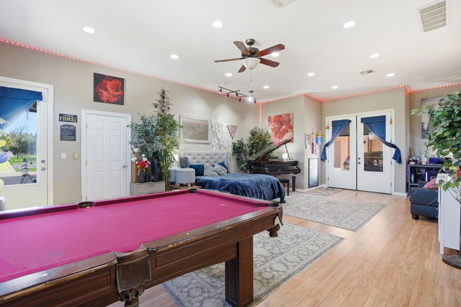 10749 Amerine Ln, Oakdale, CA 95361