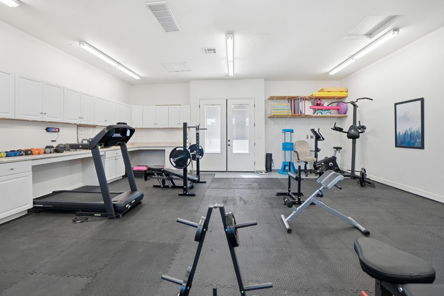 10749 Amerine Ln, Oakdale, CA 95361