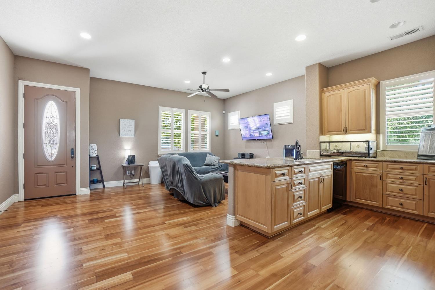 10749 Amerine Ln, Oakdale, CA 95361