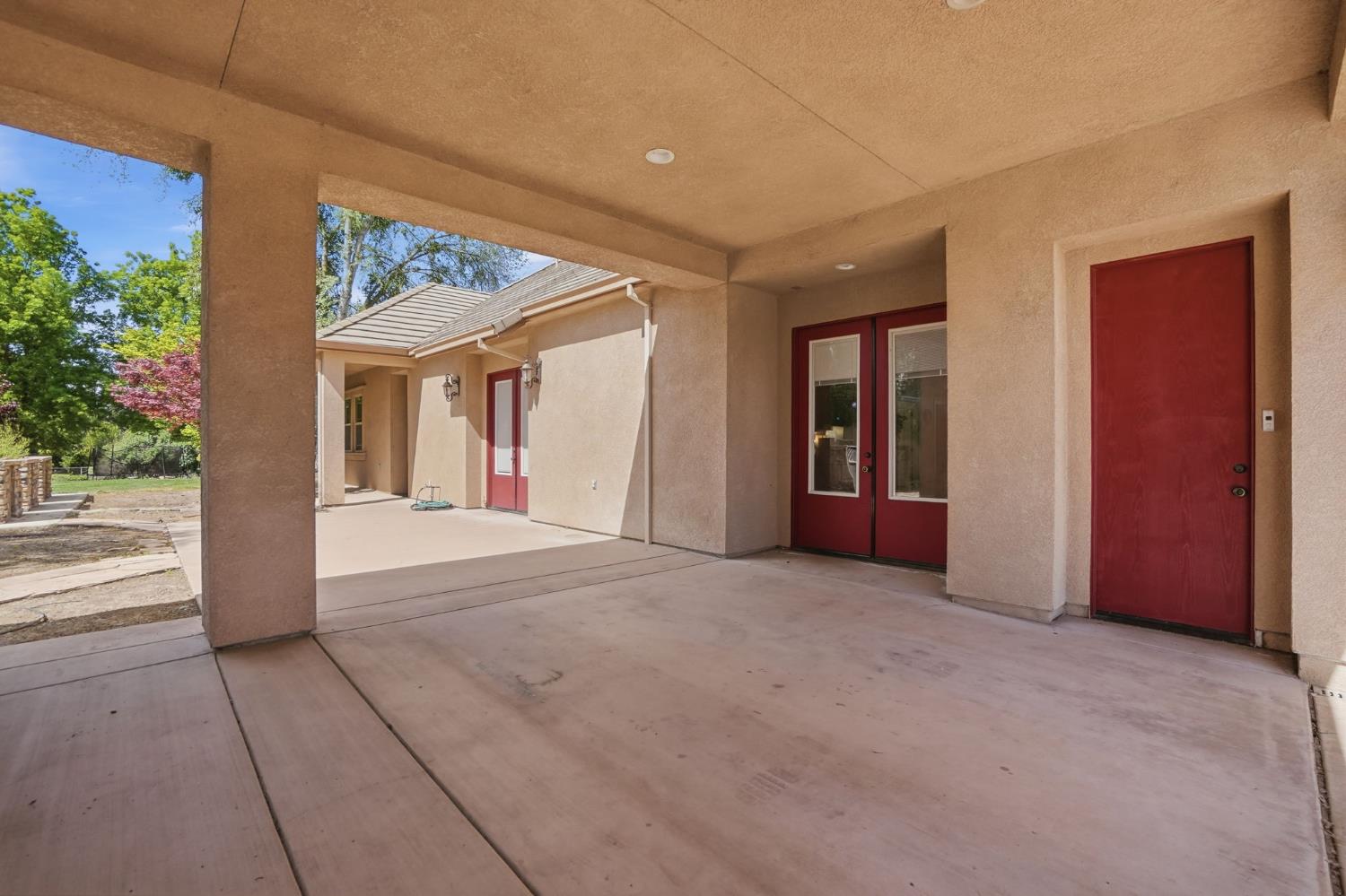 10749 Amerine Ln, Oakdale, CA 95361