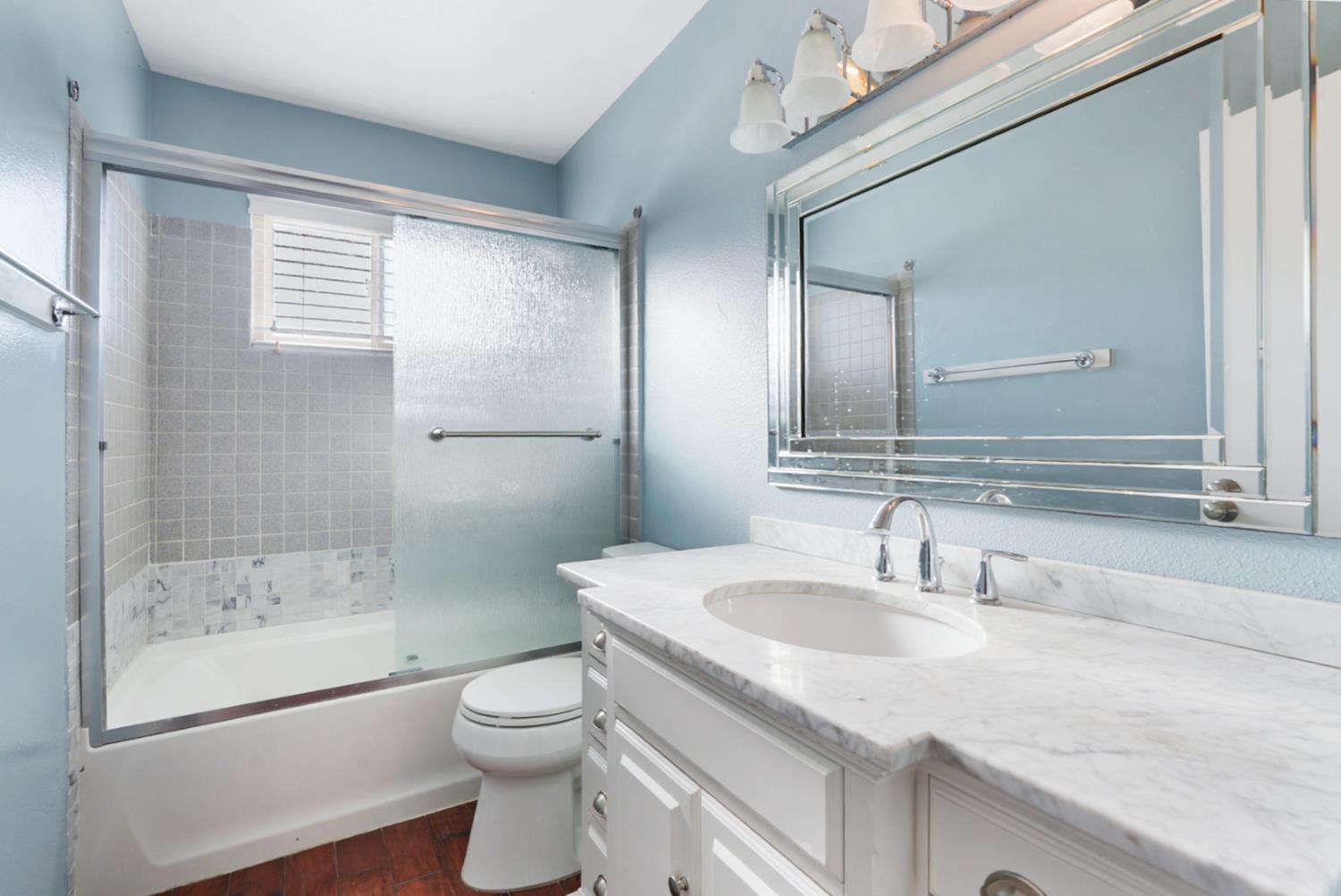 728 R St, Newman, CA 95360