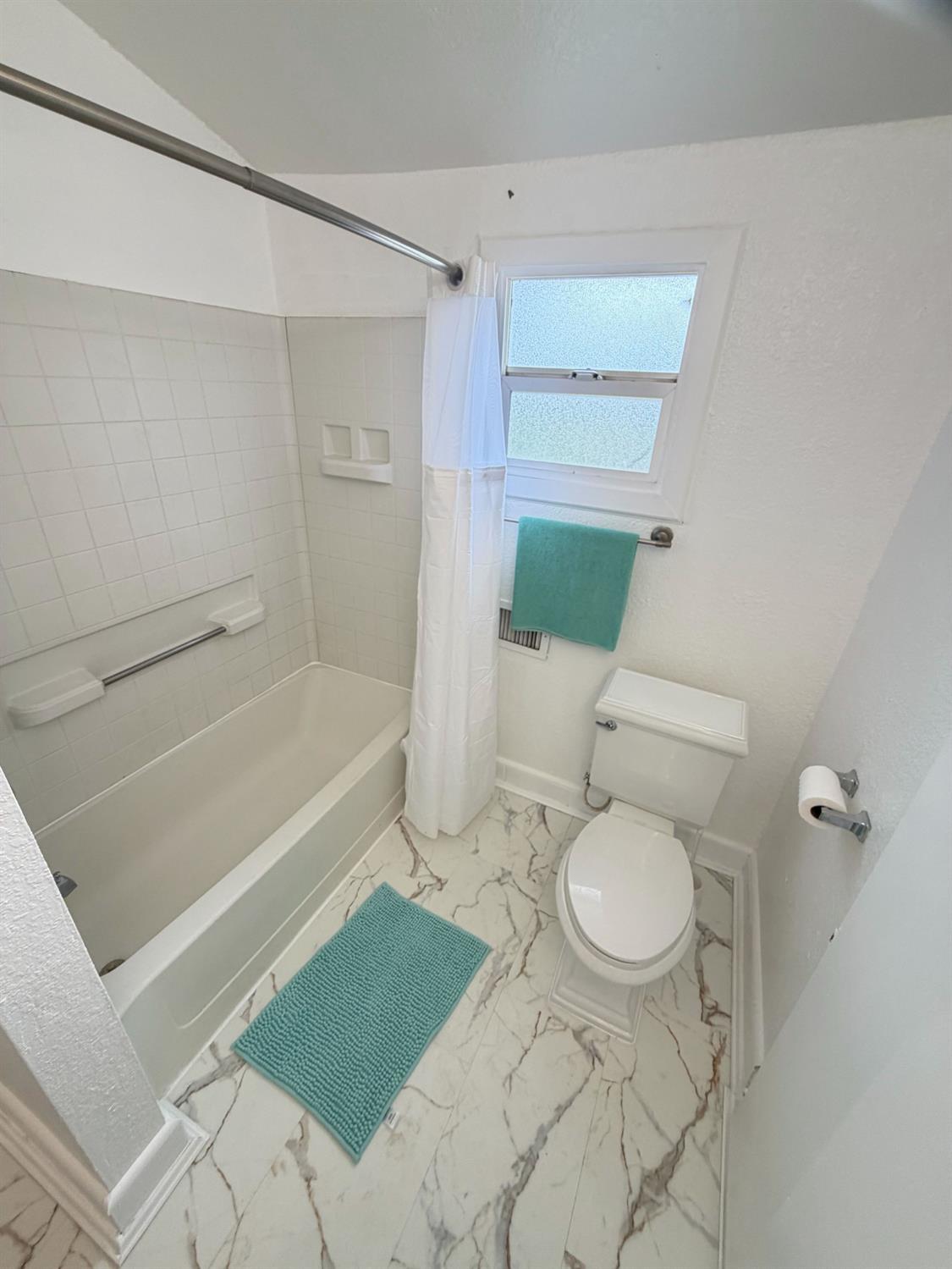 670 Mitchell Ave, Turlock, CA 95380