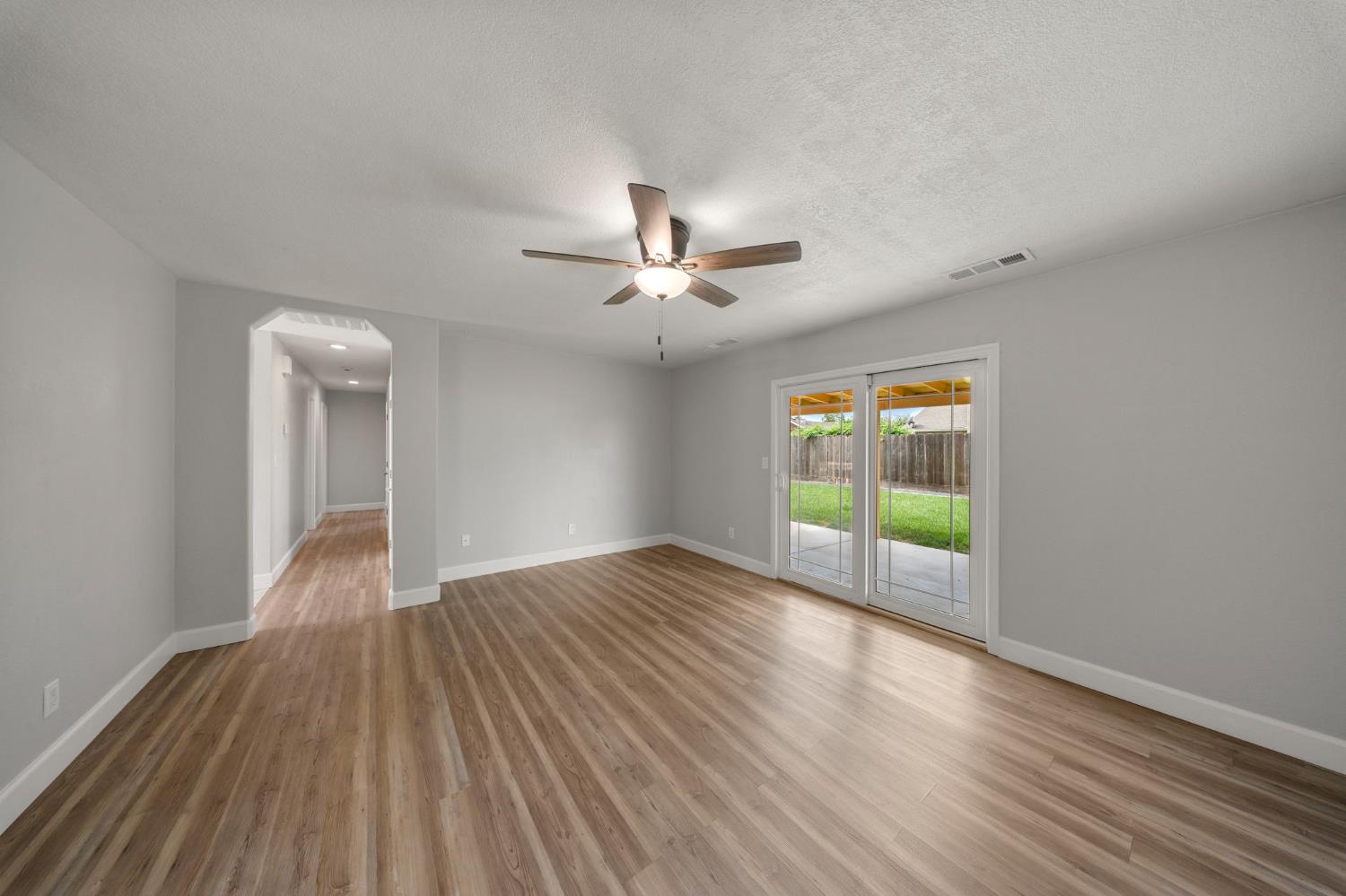 2021 Ellison Dr, Modesto, CA 95355