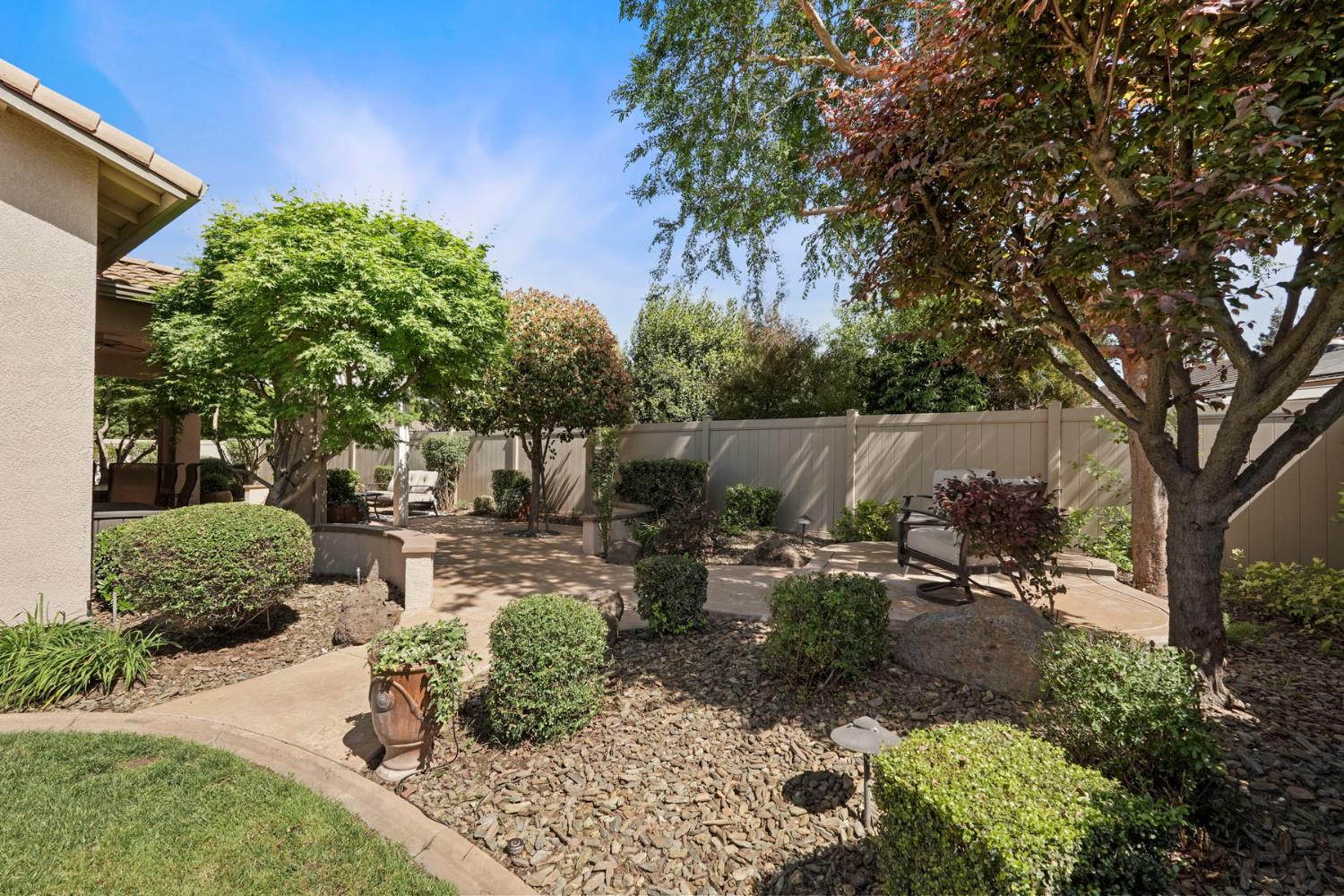 1288 Maple Valley St, Manteca, CA 95336