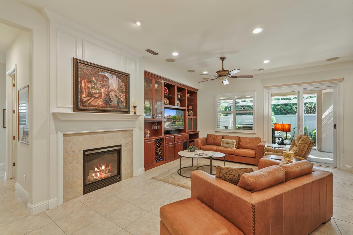 1288 Maple Valley St, Manteca, CA 95336