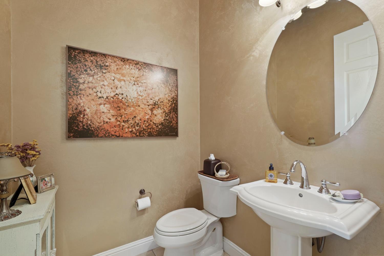 1288 Maple Valley St, Manteca, CA 95336