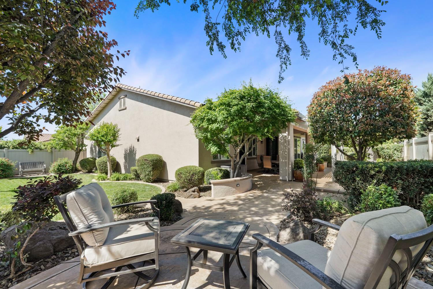 1288 Maple Valley St, Manteca, CA 95336