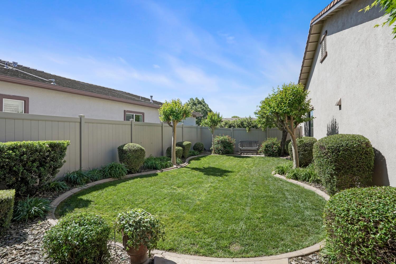 1288 Maple Valley St, Manteca, CA 95336