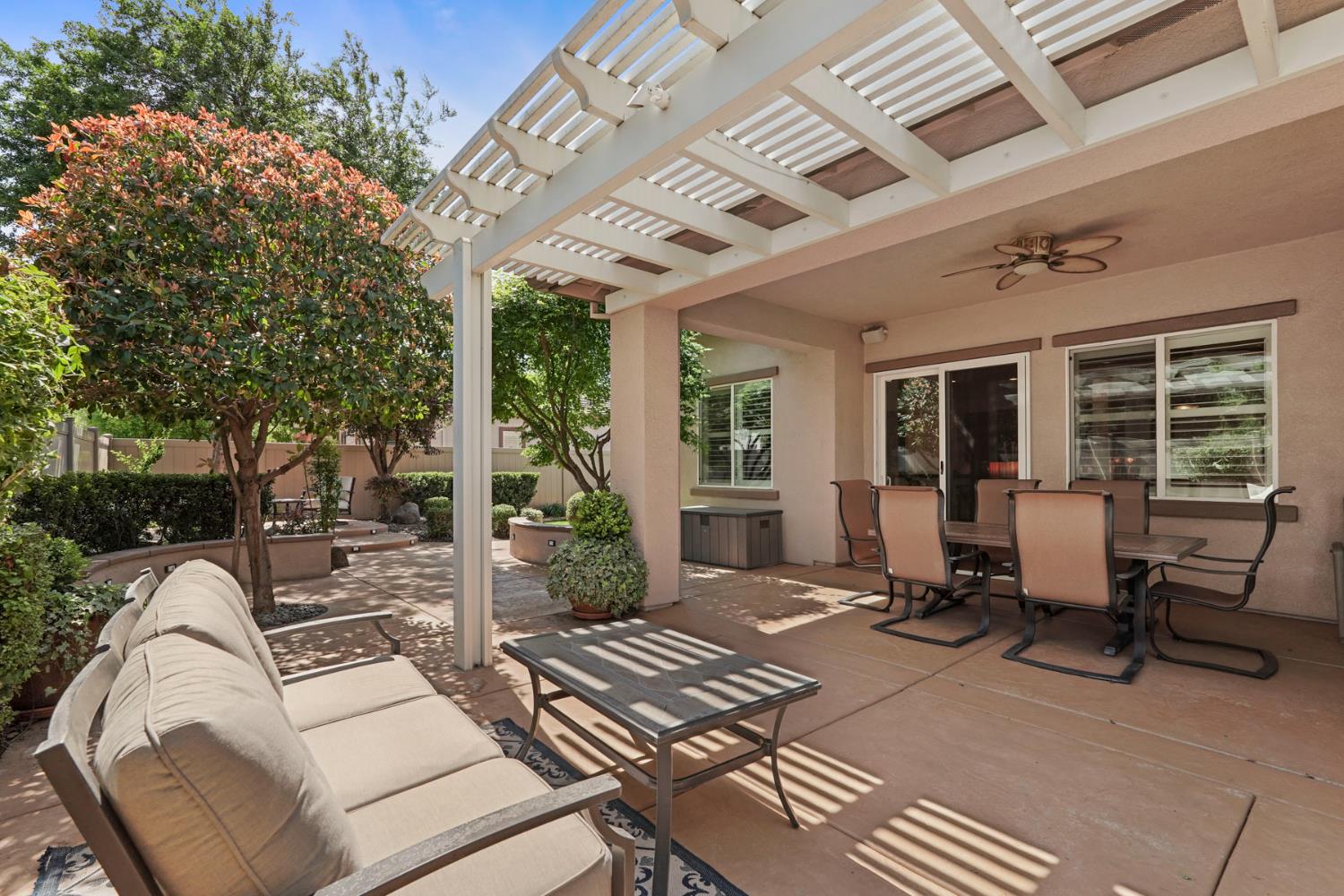 1288 Maple Valley St, Manteca, CA 95336