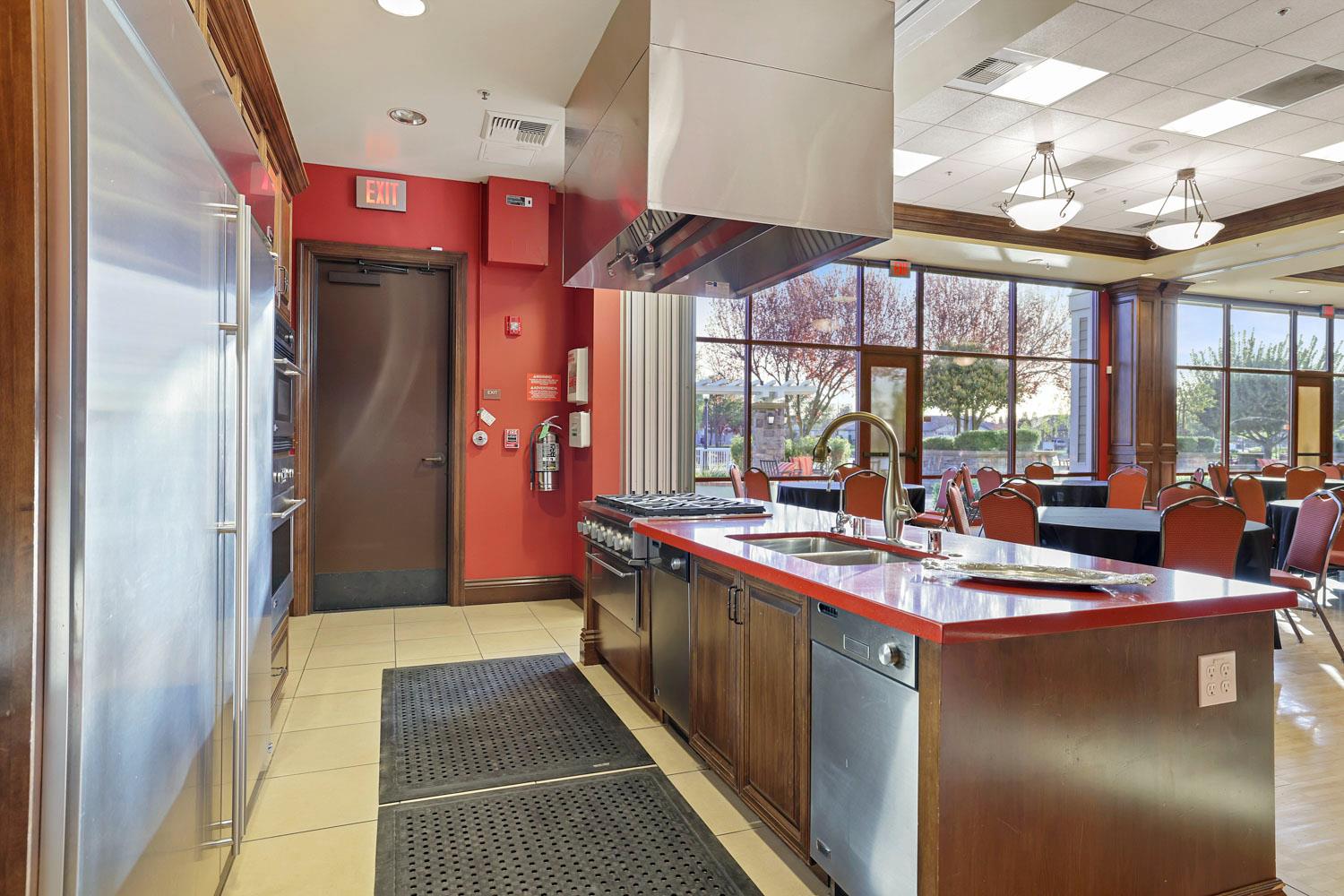 1288 Maple Valley St, Manteca, CA 95336