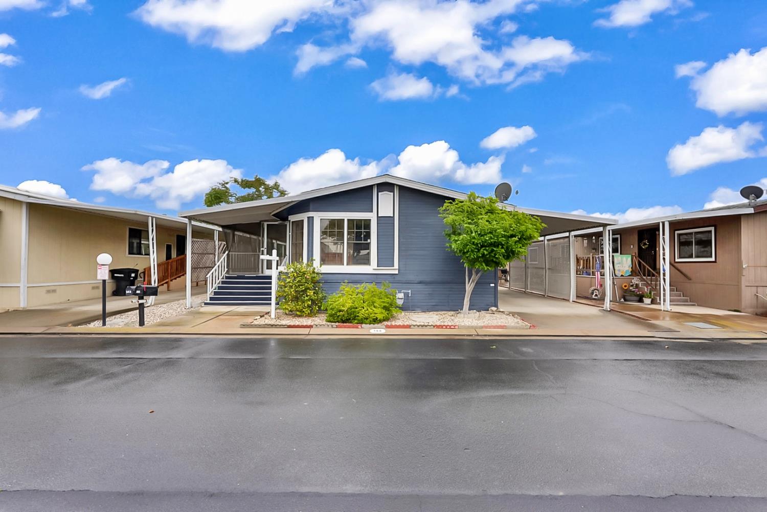 1200 S Carpenter Rd #144, Modesto, CA 95351