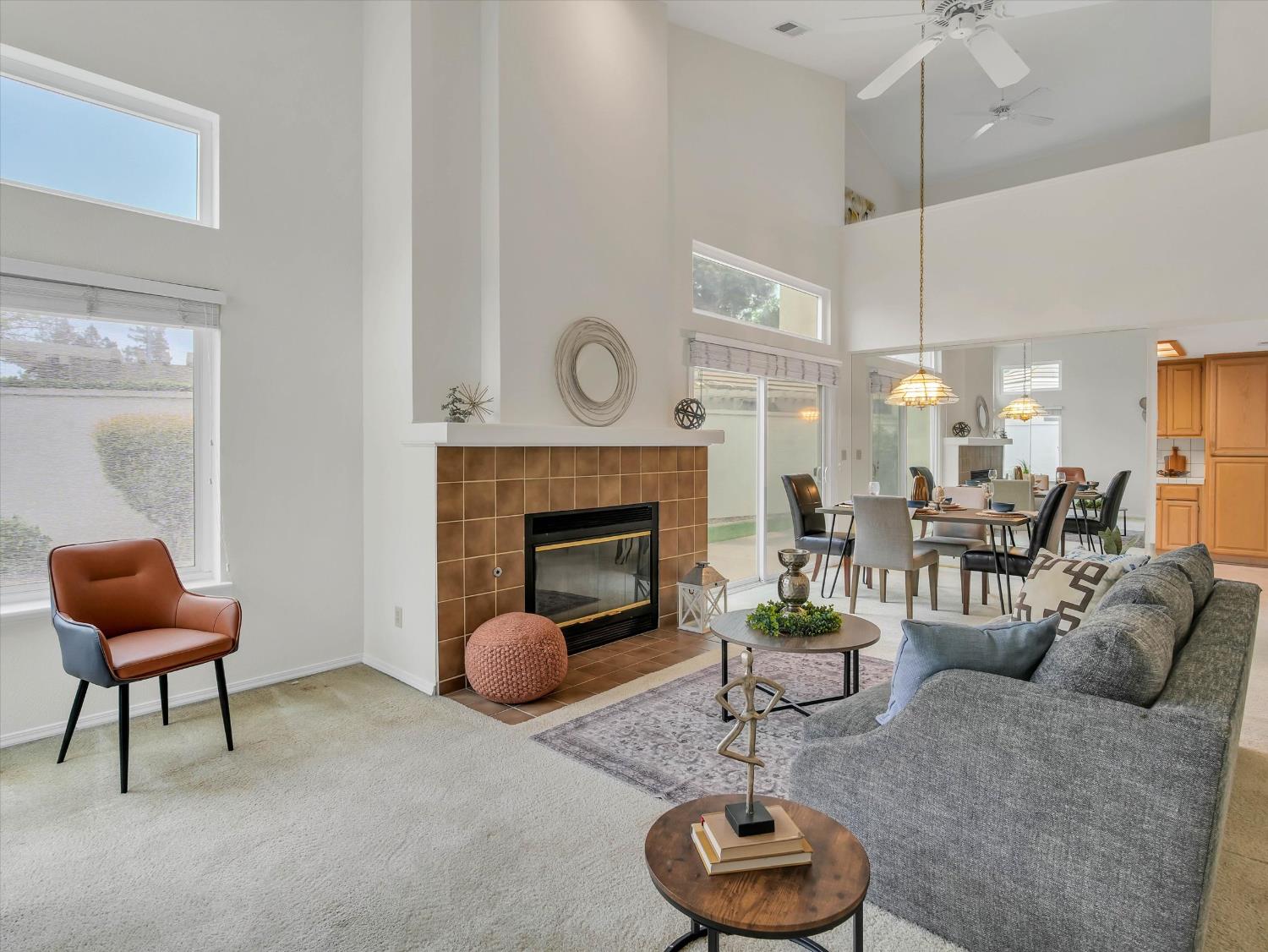 1104 Copper Cottage Ln, Modesto, CA 95355