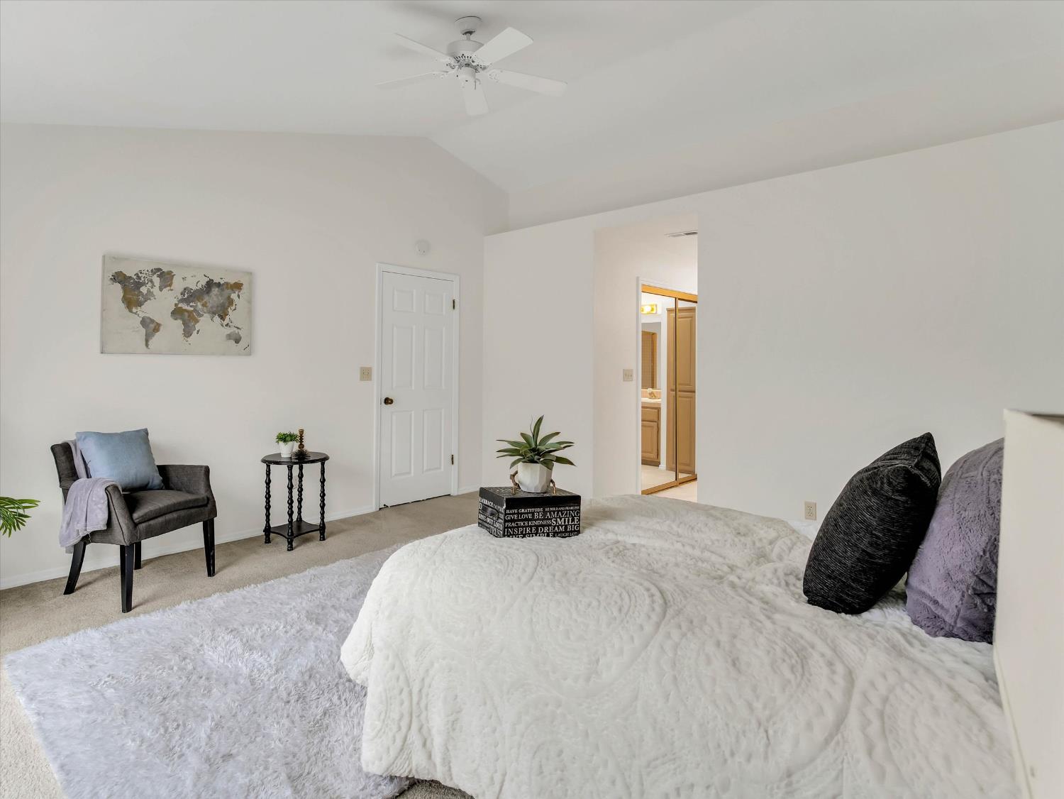 1104 Copper Cottage Ln, Modesto, CA 95355