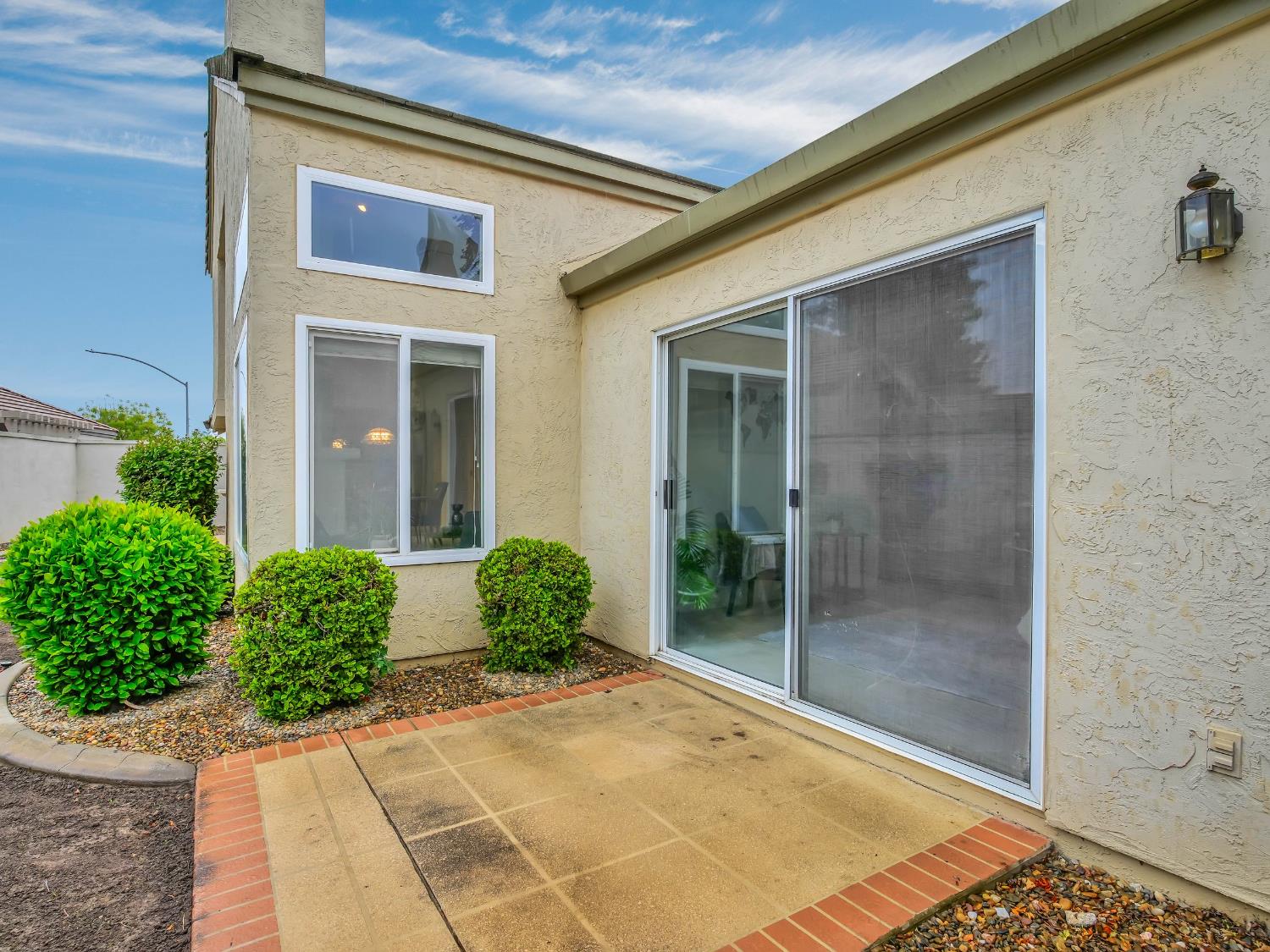 1104 Copper Cottage Ln, Modesto, CA 95355