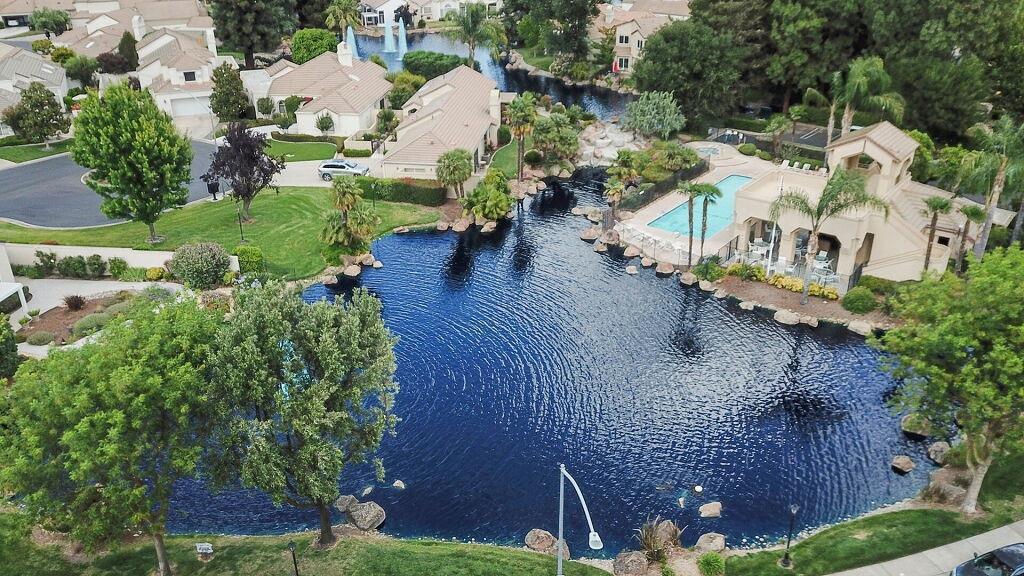 1104 Copper Cottage Ln, Modesto, CA 95355