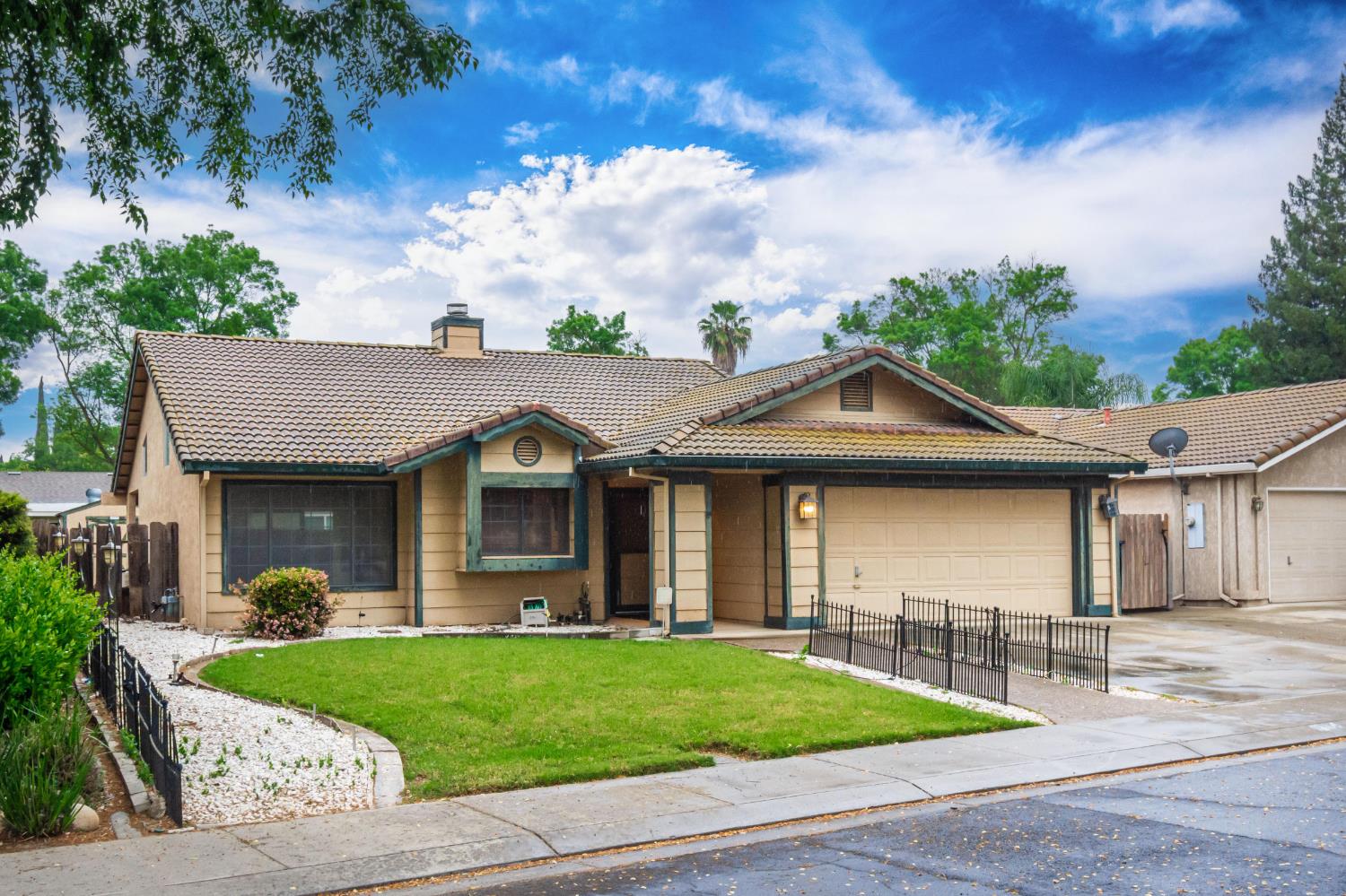 1604 January Dr, Modesto, CA 95358