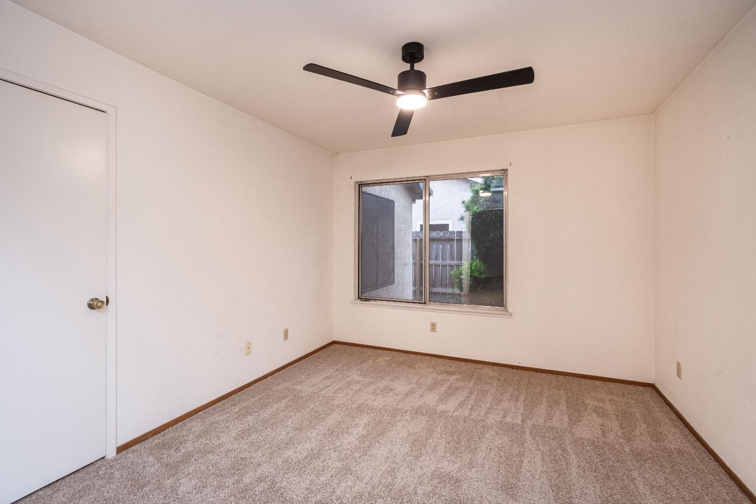 1604 January Dr, Modesto, CA 95358