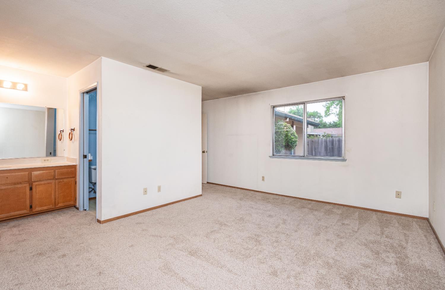 1604 January Dr, Modesto, CA 95358