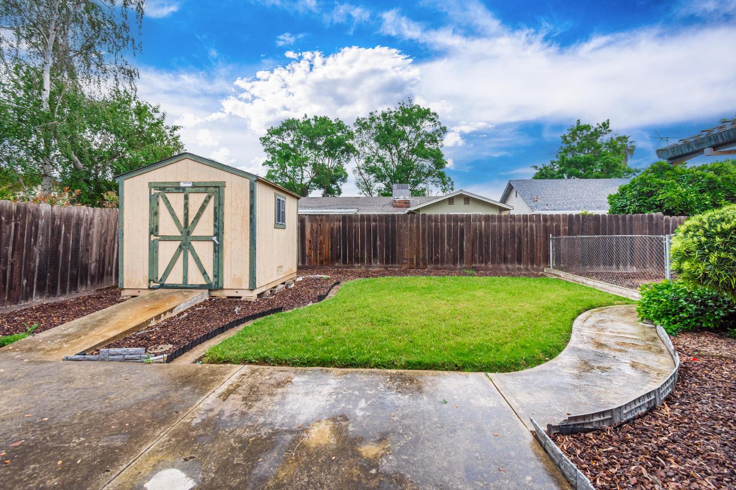 1604 January Dr, Modesto, CA 95358