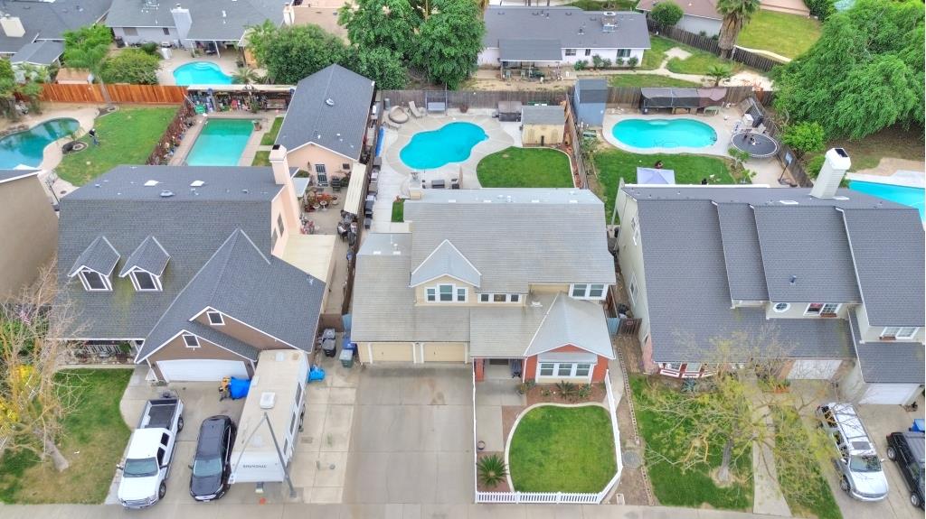 2820 Glasgow Dr, Ceres, CA 95307